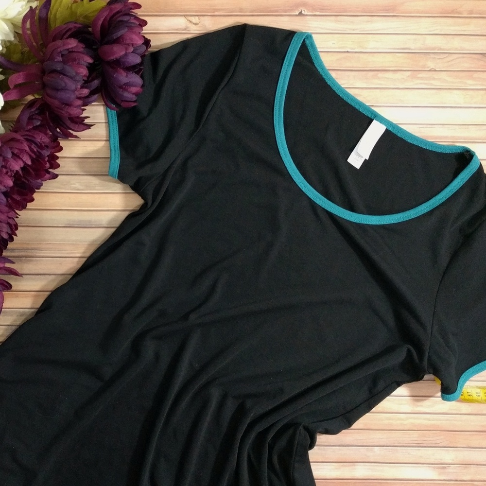 Lularoe Classic Ringer Tee